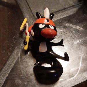 SKUNK FU FIGURE